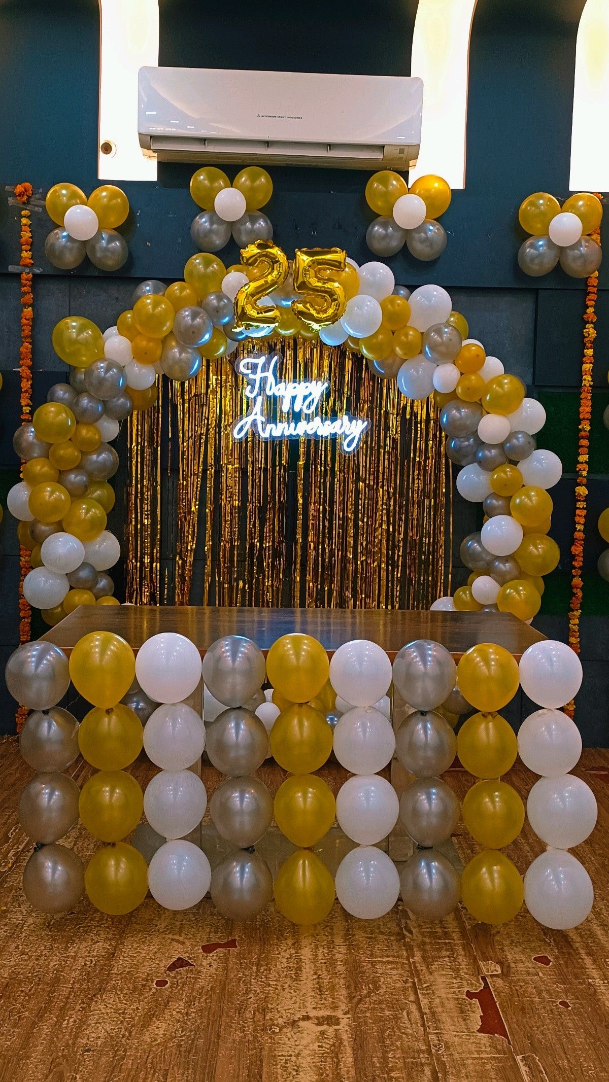 Golden Silver Anniversary Decoration