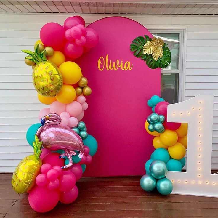 Flamingo Decor A Fun Twist on Classic Style